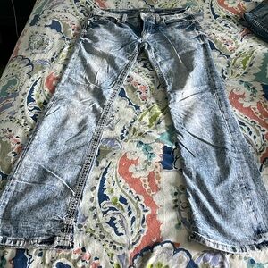 Like New BKE lightwash jeans